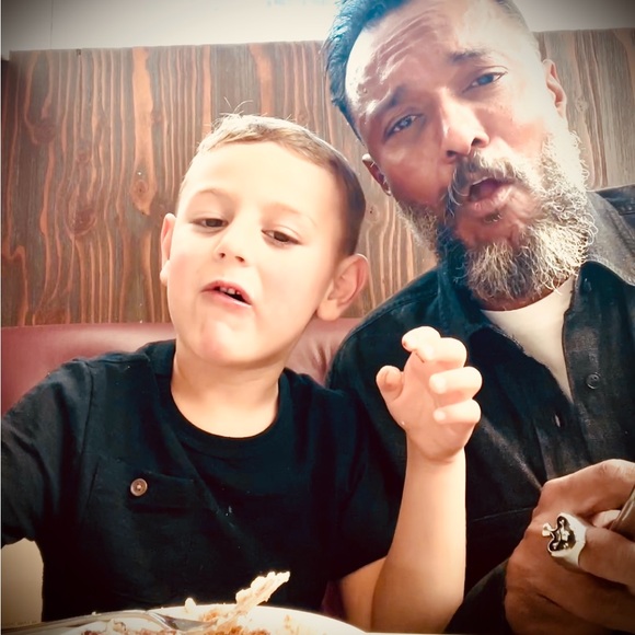 Meet your Posher, Riz - Picture 8 of 15